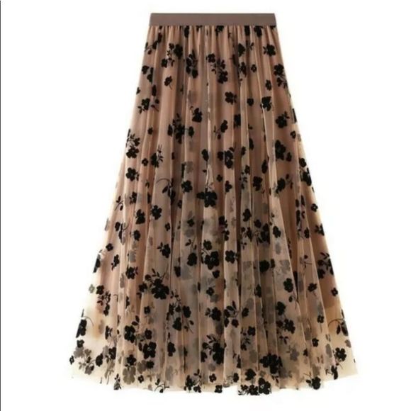 CARAMEL TULLE MAXI SKIRT LAYERED with BLACK FLORAL PRINT - Picture 1 of 10